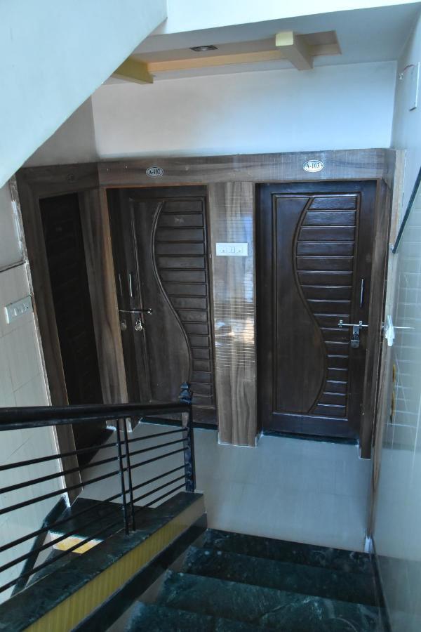 Hotel Temple Sai Shirdi Exterior foto