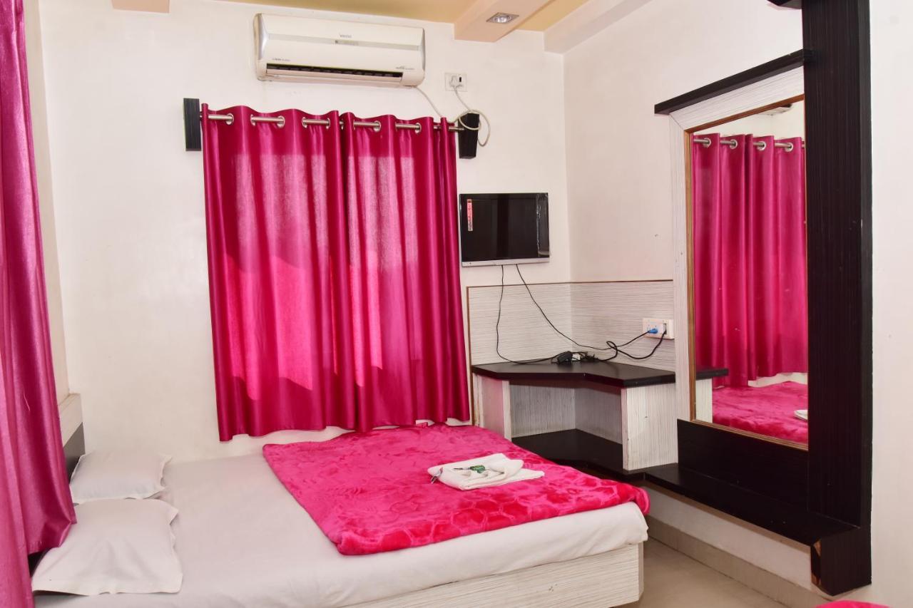Hotel Temple Sai Shirdi Exterior foto