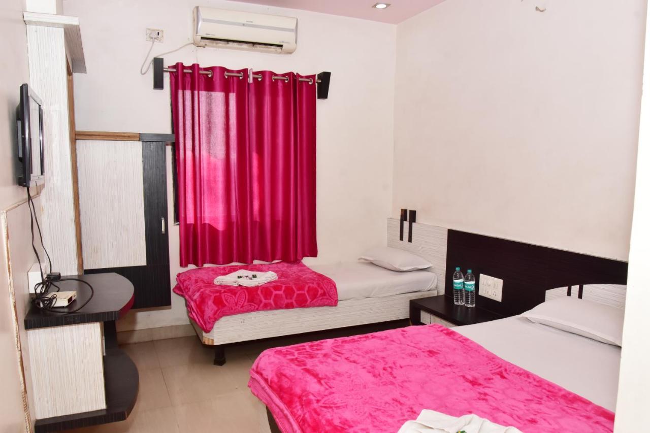 Hotel Temple Sai Shirdi Exterior foto