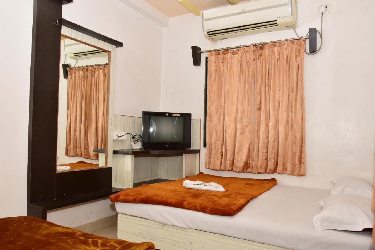 Hotel Temple Sai Shirdi Exterior foto