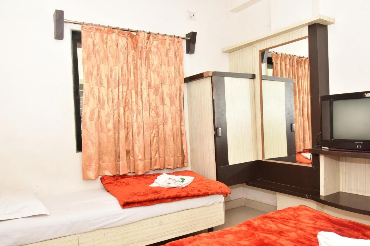 Hotel Temple Sai Shirdi Exterior foto