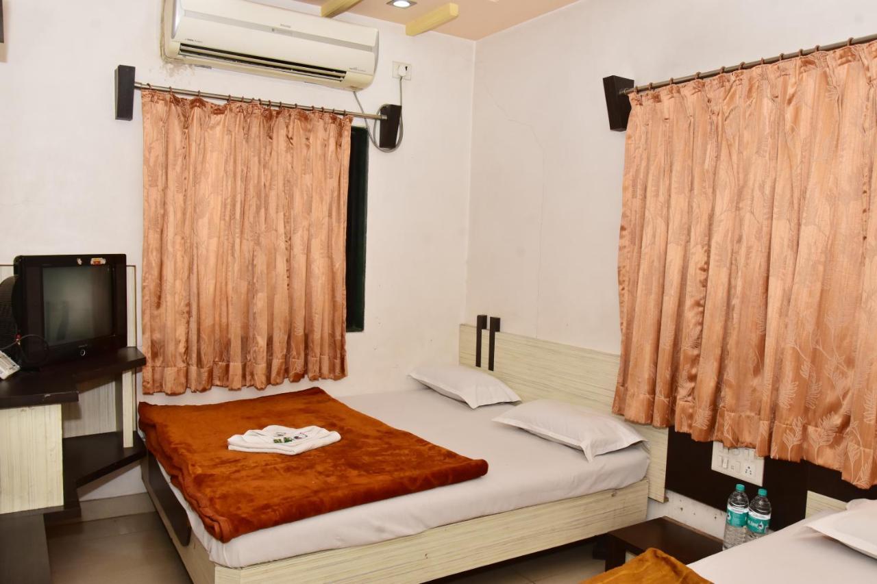 Hotel Temple Sai Shirdi Exterior foto