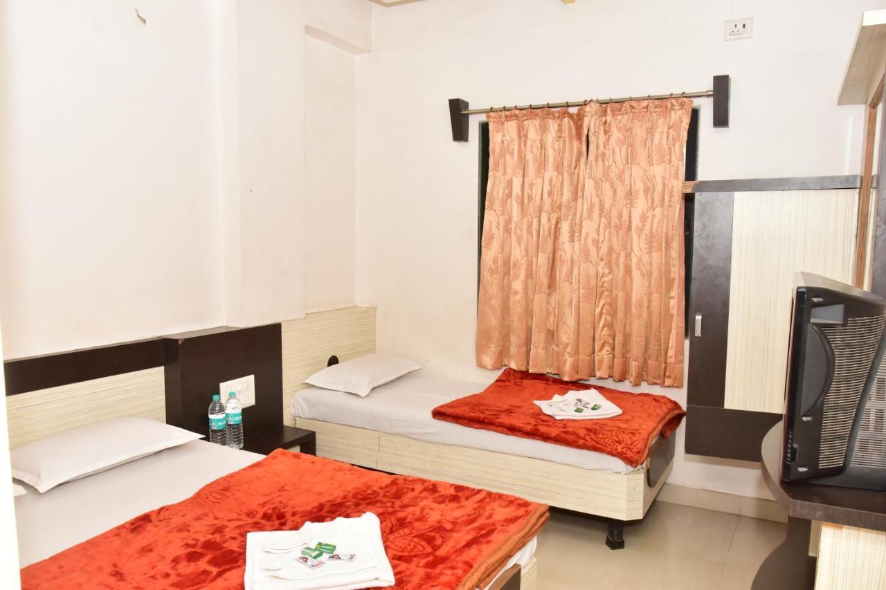 Hotel Temple Sai Shirdi Exterior foto